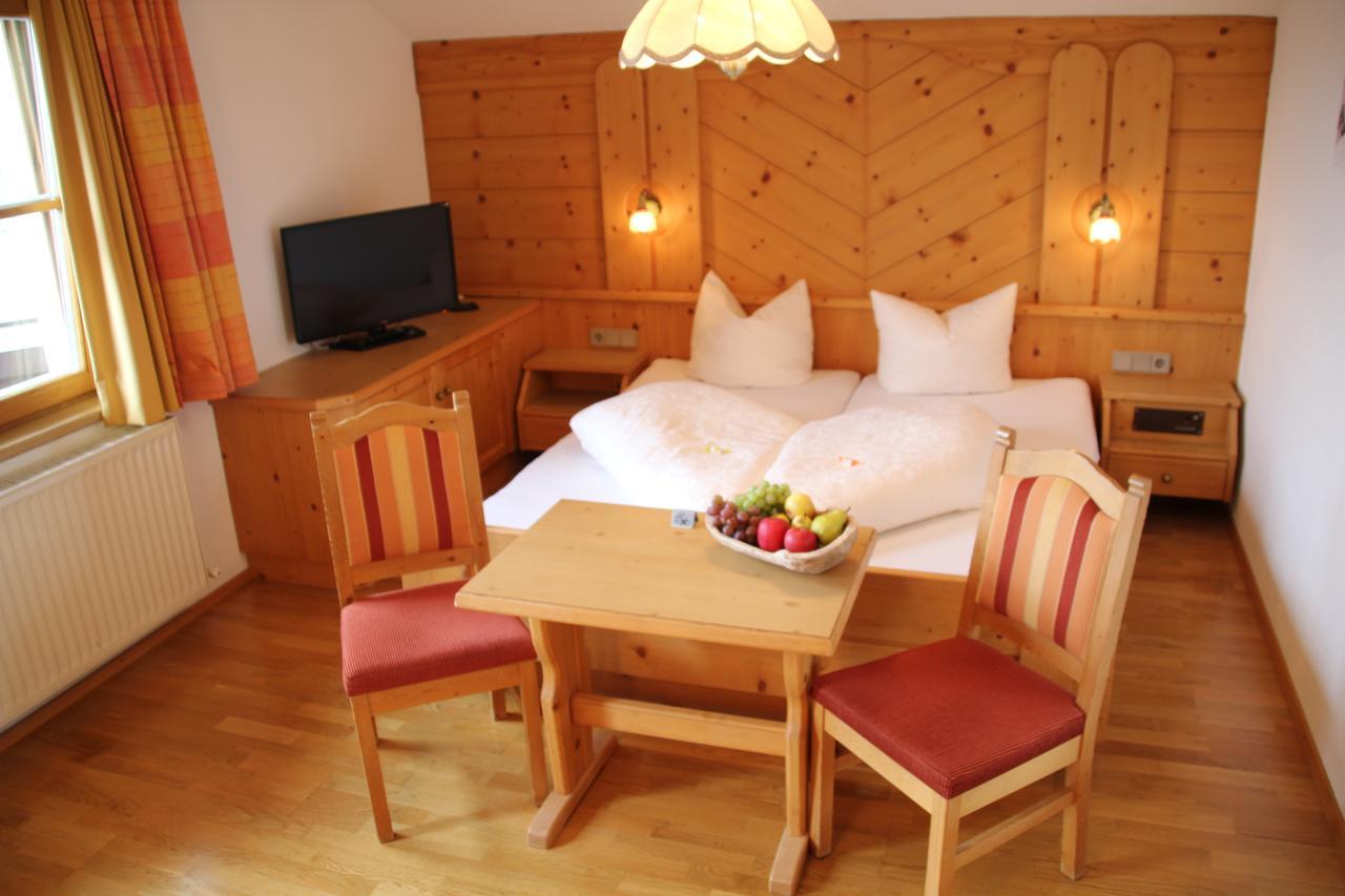 Hotel Garni Apart Elfriede Fiss Esterno foto